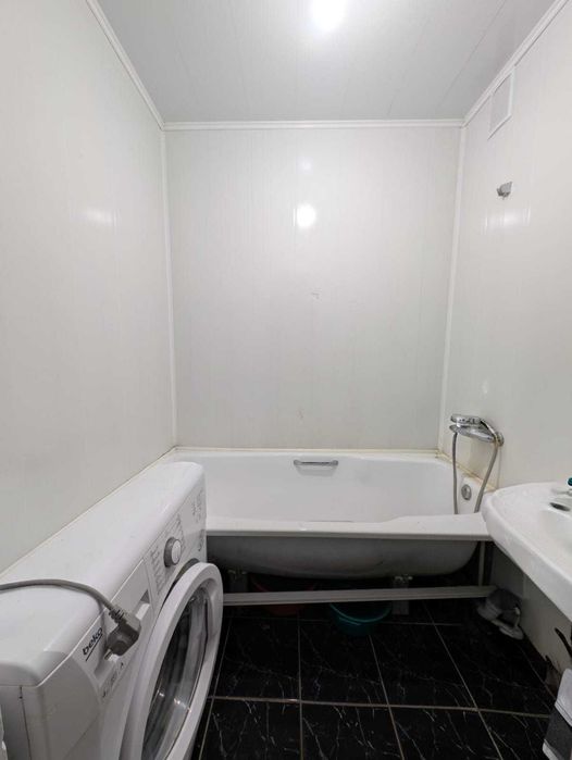 Продается 2 ком квартира район Саяхата