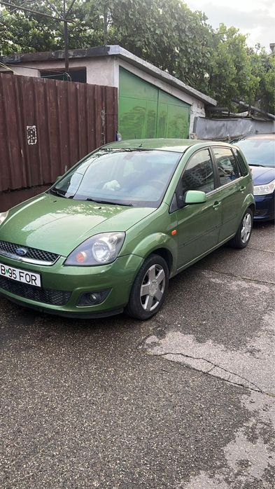Inchiriez inchiriere auto masina livrari Glovo Tazz uz personal