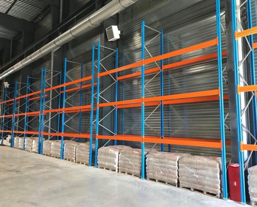 Rafturi metalice industriale