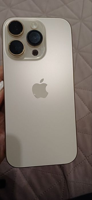iPhone 16 pro и IPhone SE