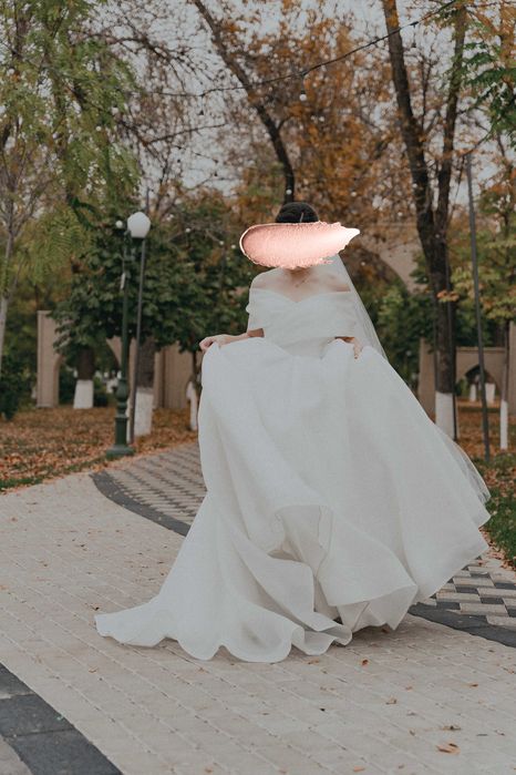 Свадебное платье с фатой