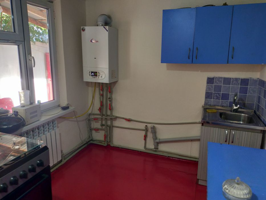 Продается дом в хорошем районе .