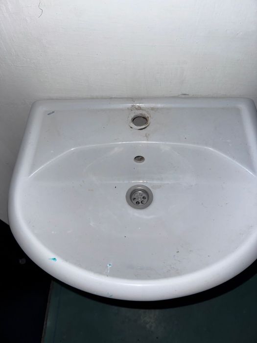 Продам б/у умывальник
