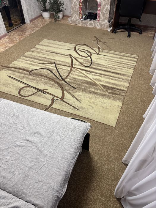 Продам ковер 3 на 4