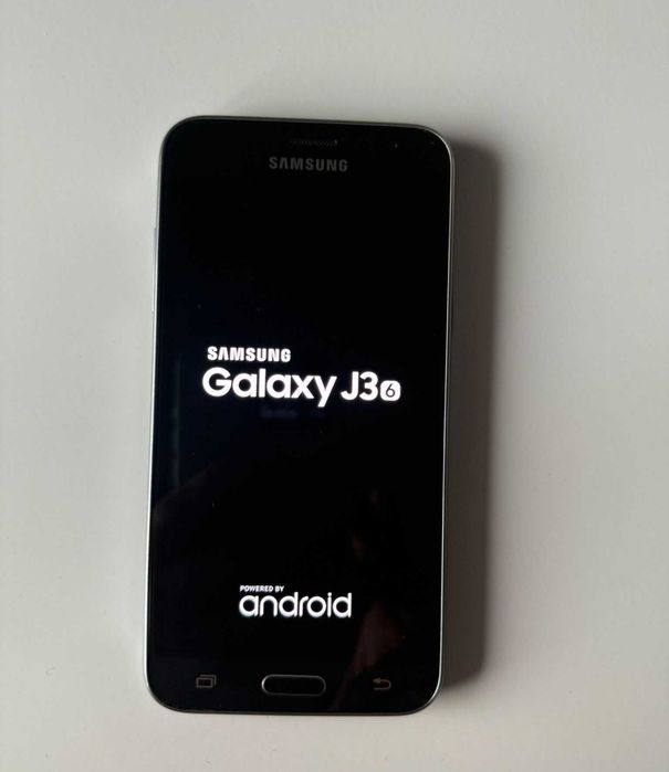 De vânzare  Urgent Samsung J 3 2016