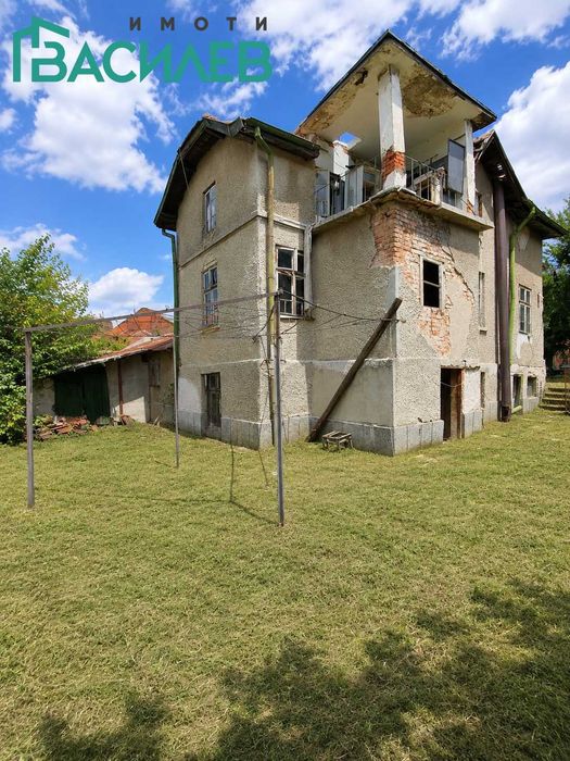 Продава КЪЩА град Перник, Пригаров район