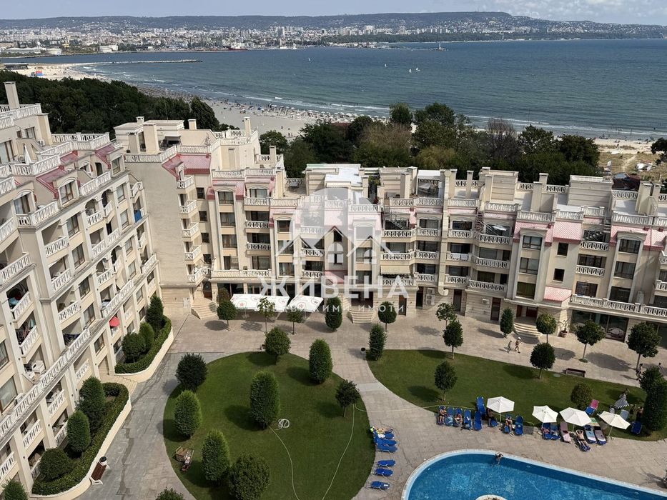 Продава обзаведен 2-стаен апартамент, кв. Аспарухово