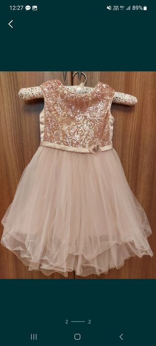 Нарядное платьюшко,   на 2-3,5-4-,5 лет