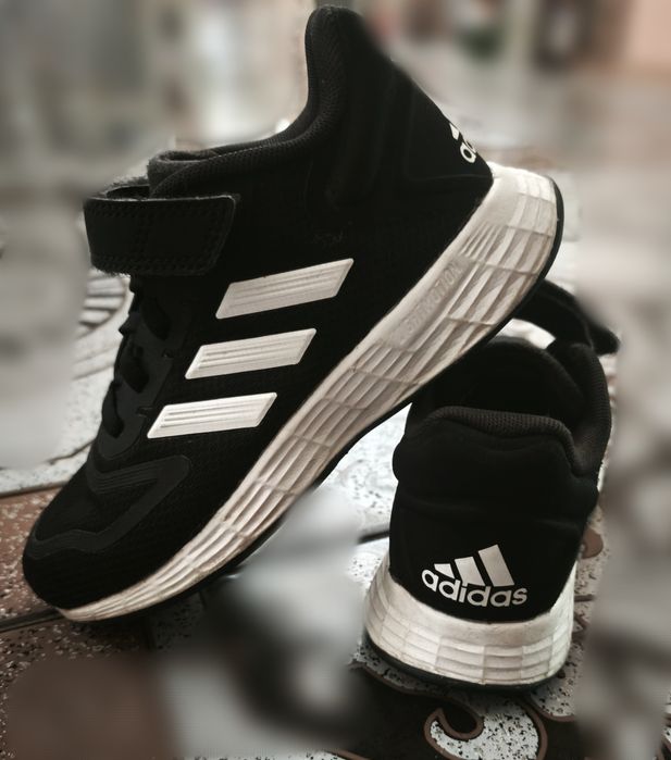 Adidas Duramo 10( цена за чифт)