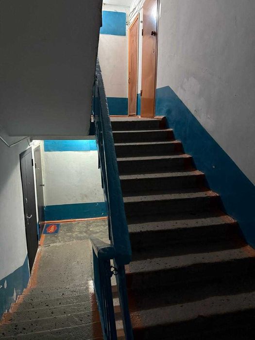 3 ком. на 28 квартале, 2 этаж