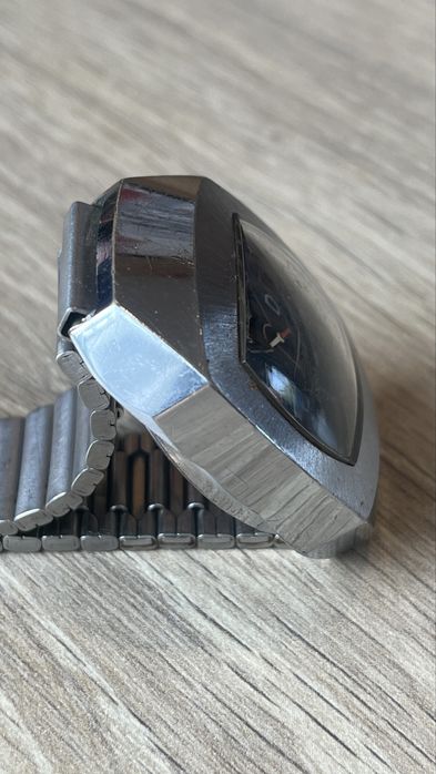 SICURA. Швейцарски часовник.