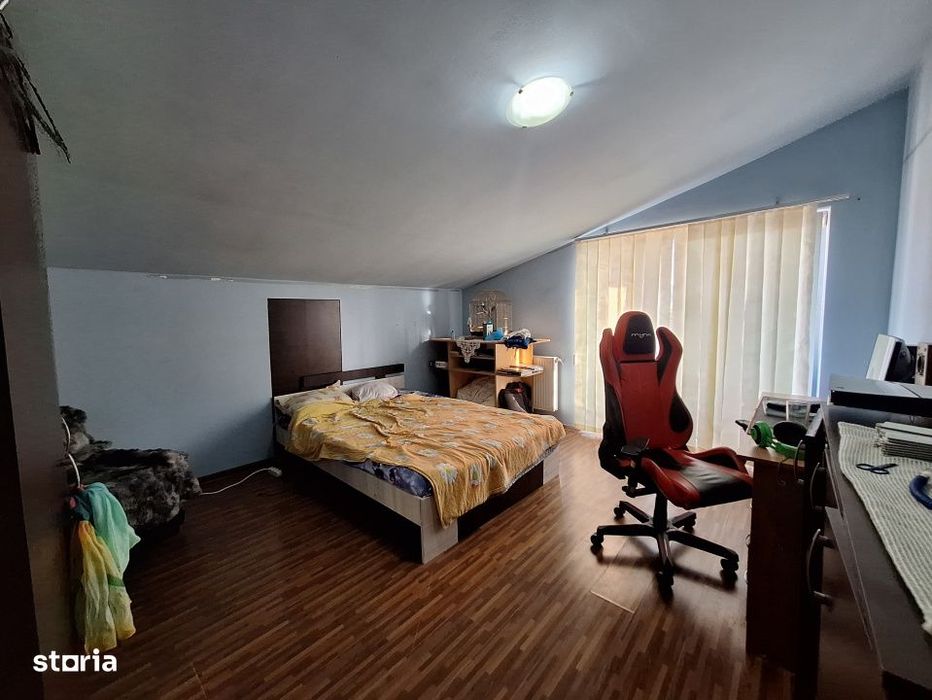 Apartament cu 5 camere, parcare, zona Muzeul Apei