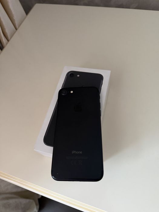 Продам телефон айфон 7,  128 GB