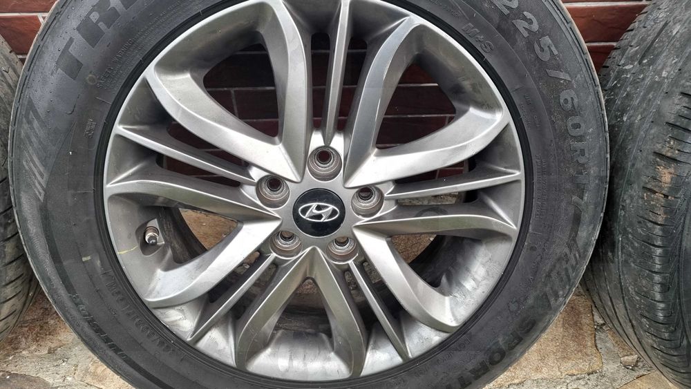 Jante originale Hyundai pe 17 inch
