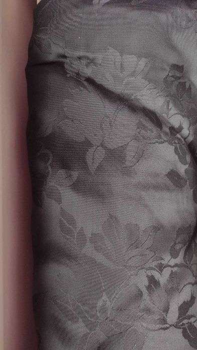 Плат черен копринен сатен