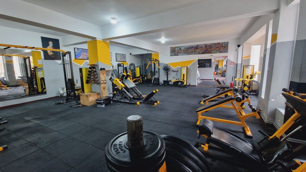 OFERTA LUNA MAI Afacere la cheie Gymax Bistrita