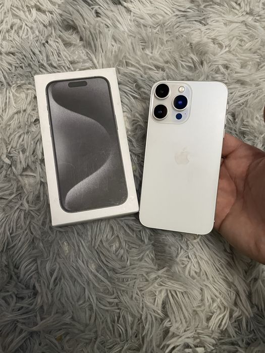 Продам телефон XR -15Pro