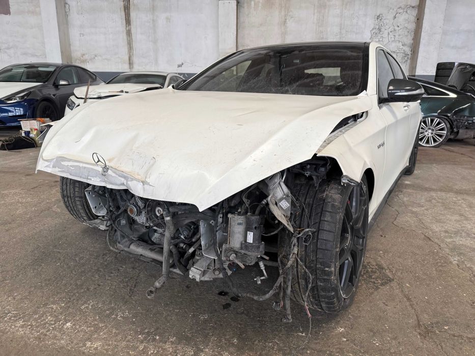 Mercedes S63 AMG 4matic avariat