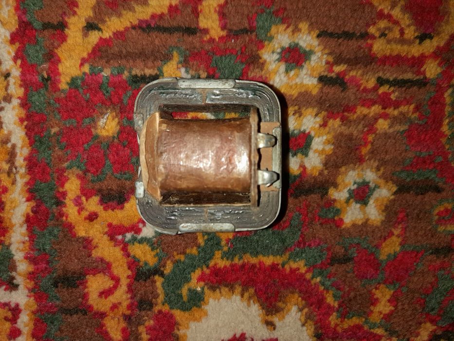 Transformator 220V~, 12V ga aylantirib beruvchi g'altak