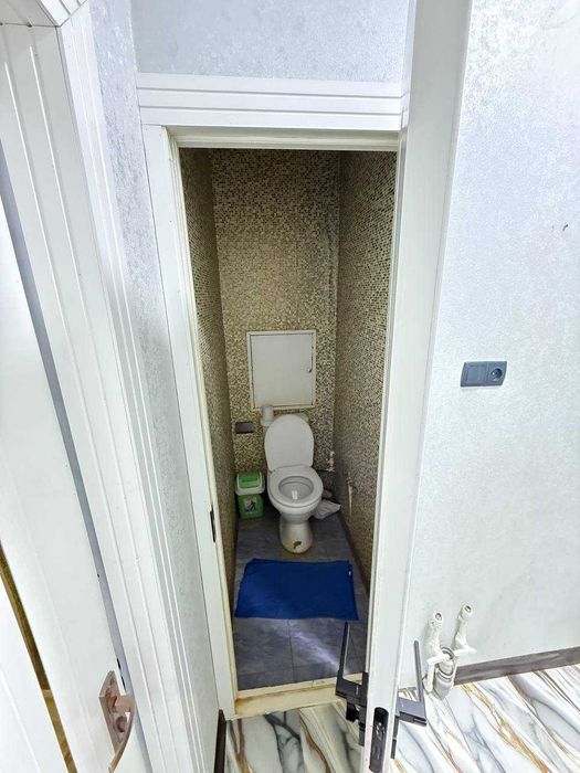 Chilonzor 17 kvartalda joylashgan 2 xonali nijiloy sotiladi.