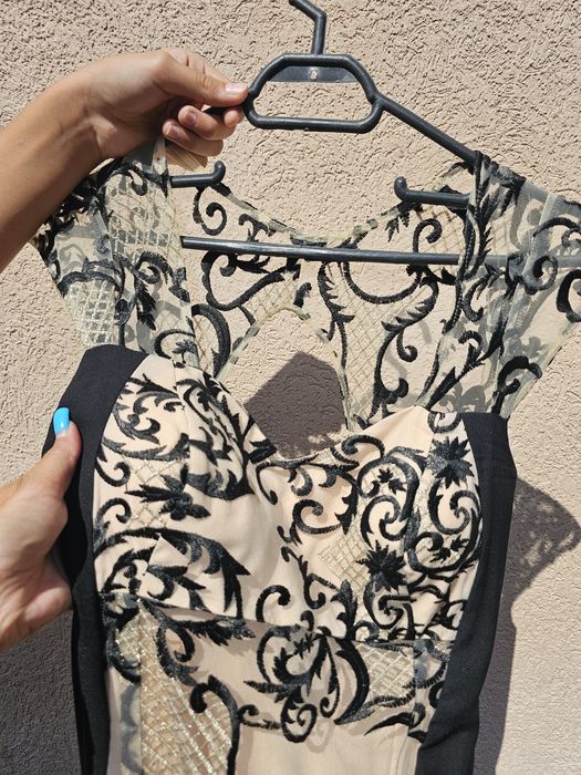 Vand rochie de ocazie marimea 38