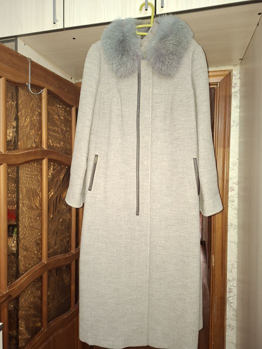 Пальто осень-зима новое
