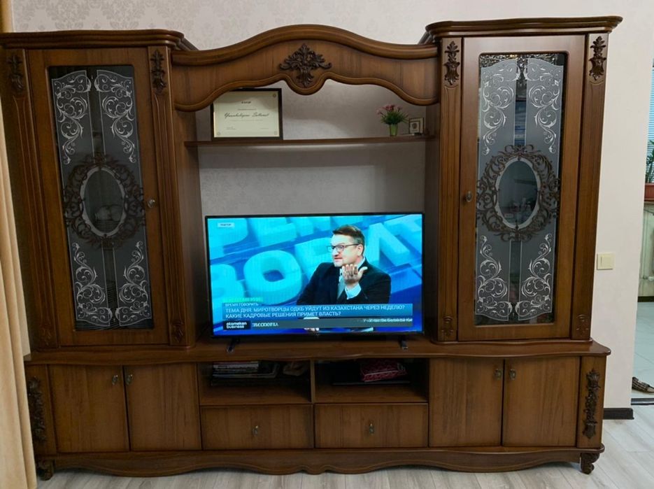 продам сервант