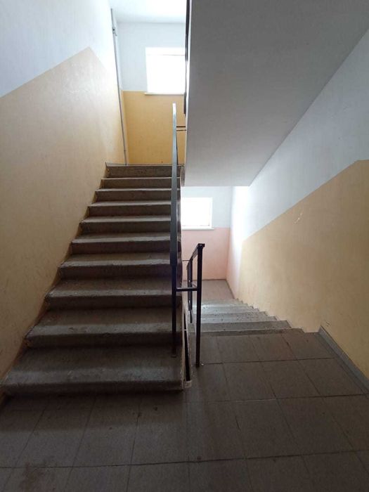 Продам 2 комн. квартиру в г.Уральск