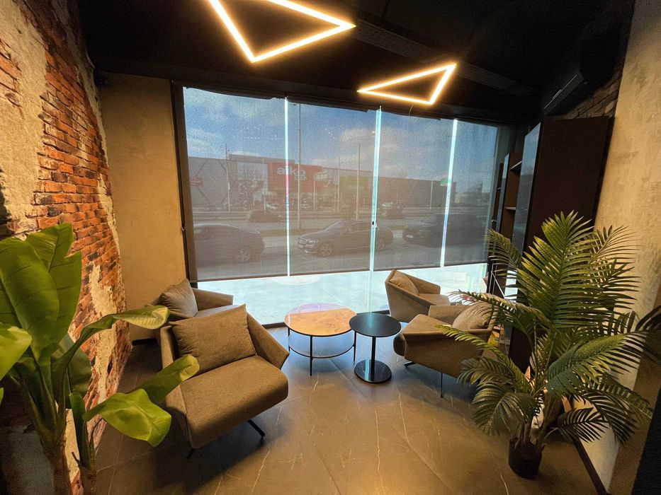 Търговски помещения под наем във Fitness House