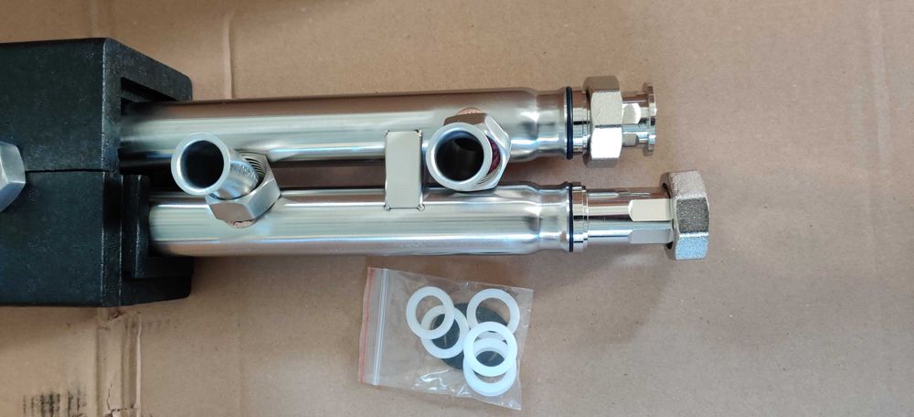 Distribuitor colector pentru 3 grupuri de pompare inox centrala