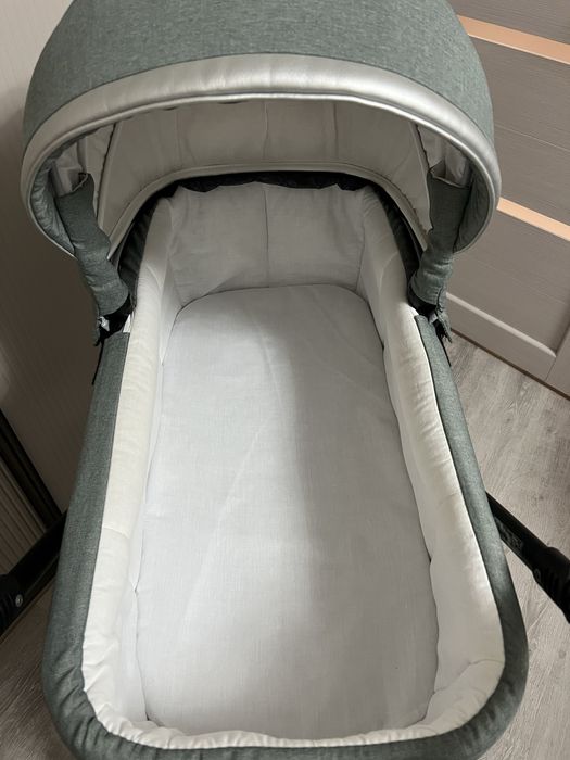 Продам коляску Adamex Rimini