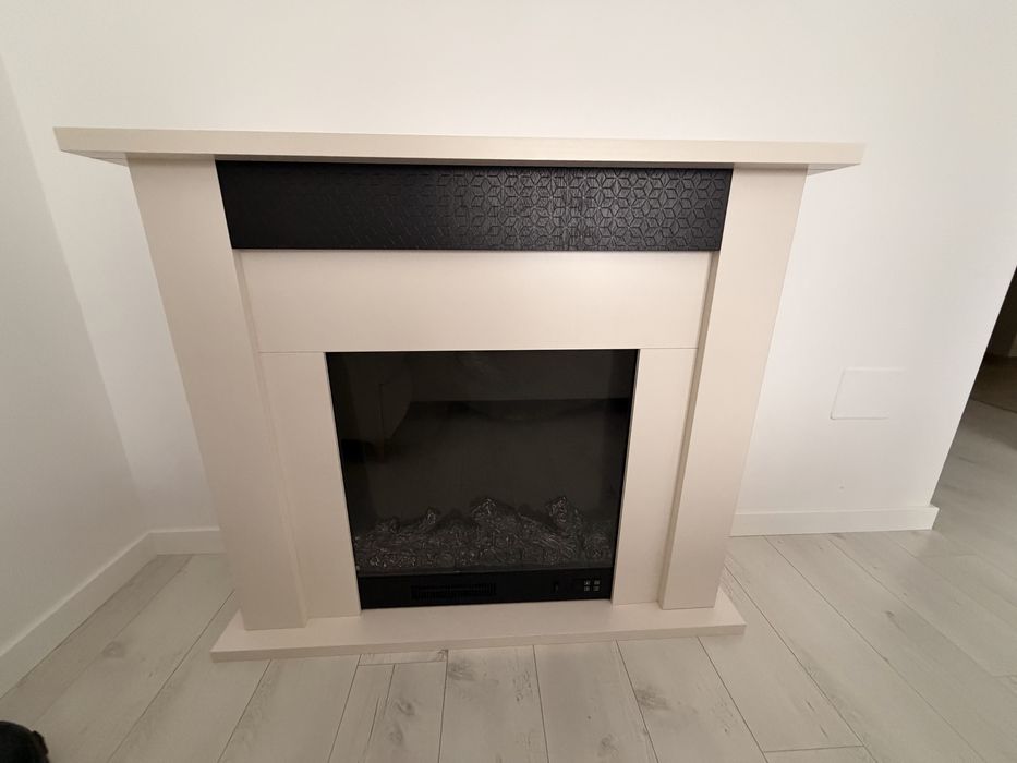 Semineu electric cu incalzire