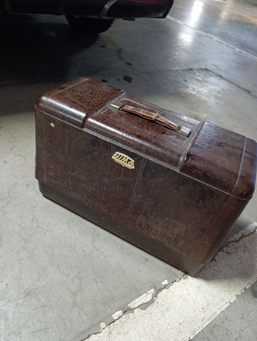 Продам швейную машинку