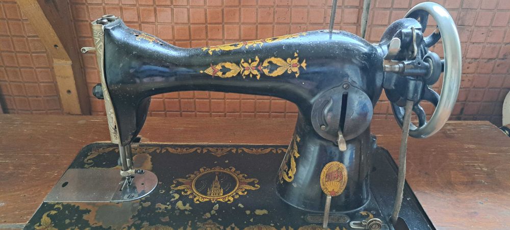 2 швейные машинки.Чайка,Подольск