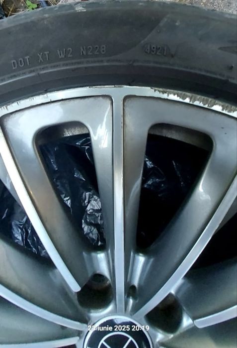 Vand roti originale BMW,Pirelli R19 245 45 si de spate R19 275 45