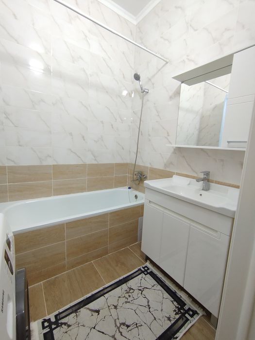 Сдаю 2 ком квартиру