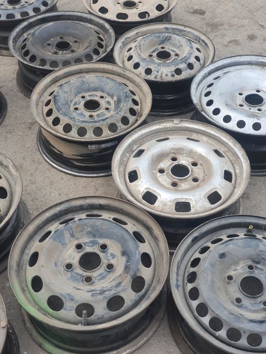 Стальные диски от ауди фолькс.15 ие