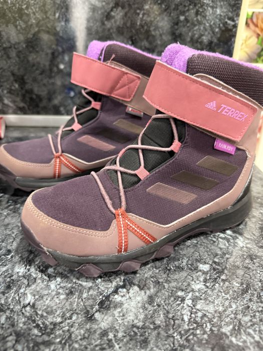 Зимни детски обувки Адидас