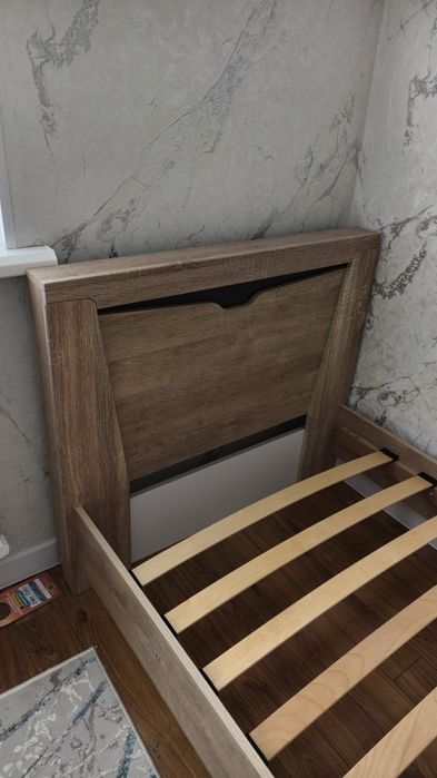 Одинарный кровать