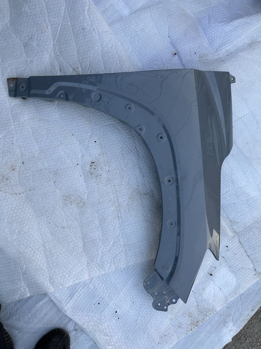 Aripă dreapta față toyota corola hybrid.