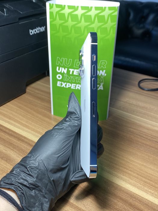 iPhone 14 Pro Max • 256 GB • Silver