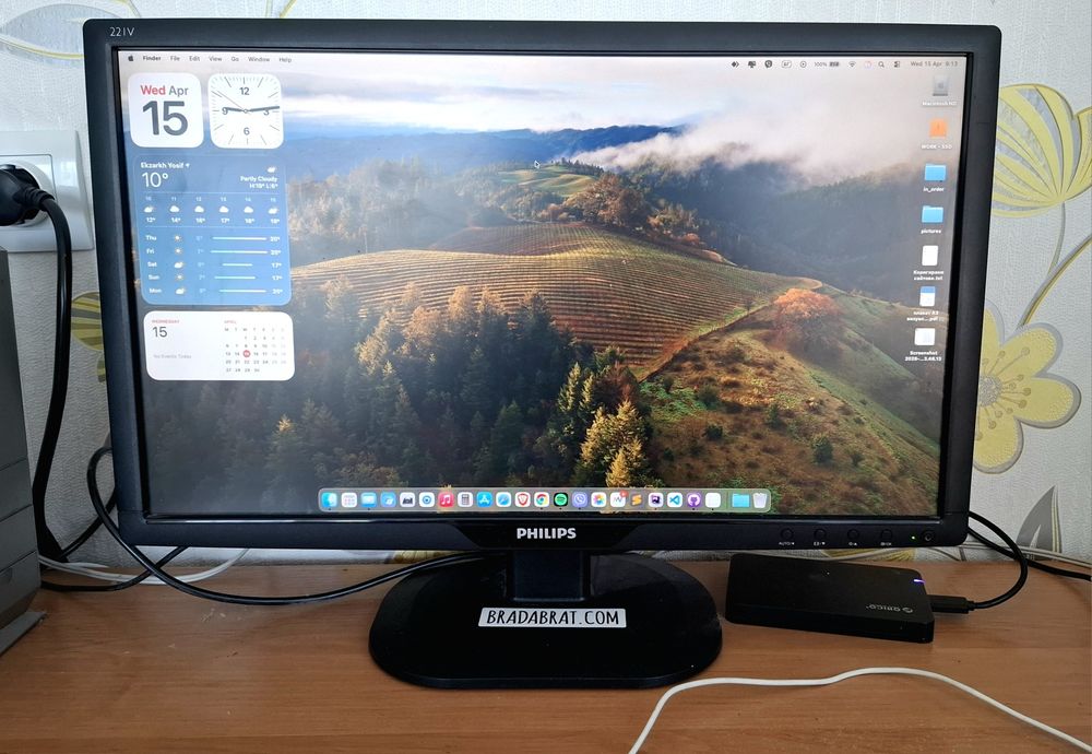 Монитор Philips 22" FULL HD