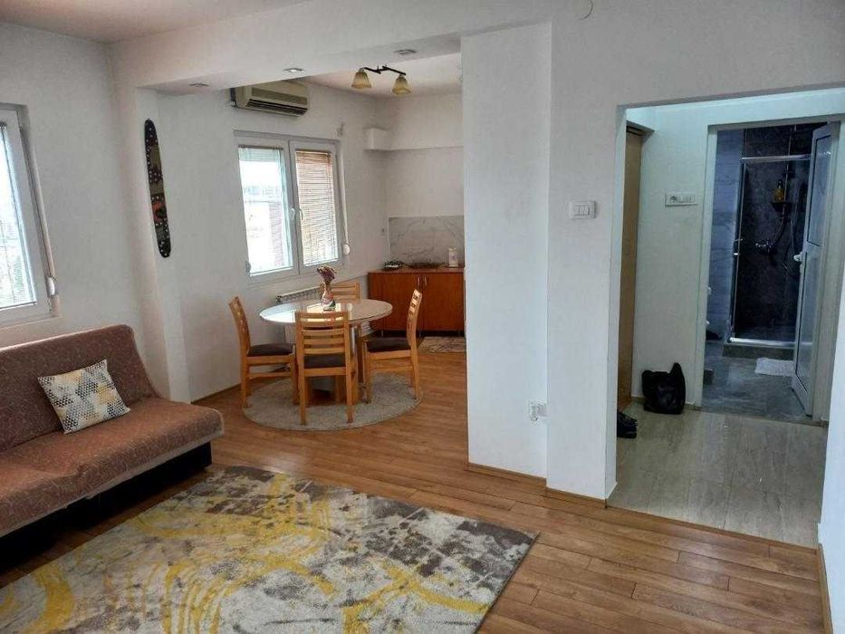 Дава се под наем Тристаен апартамент в Пловдив, Кючук Париж - 89 кв.м за 433.5 € - Снимка #1