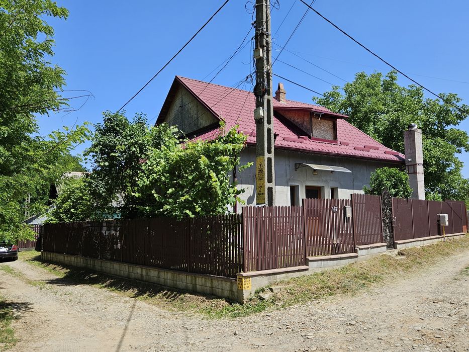Casă  de vânzare