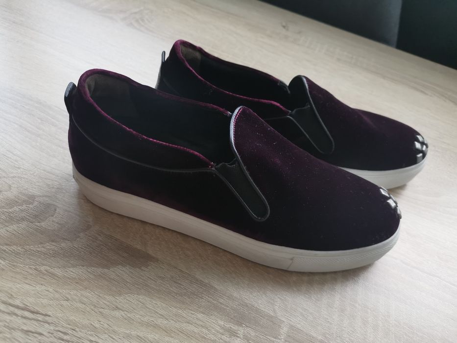 Kennel & Schmenger 37-38