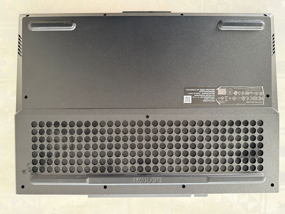 Игровой ноутбук Lenovo