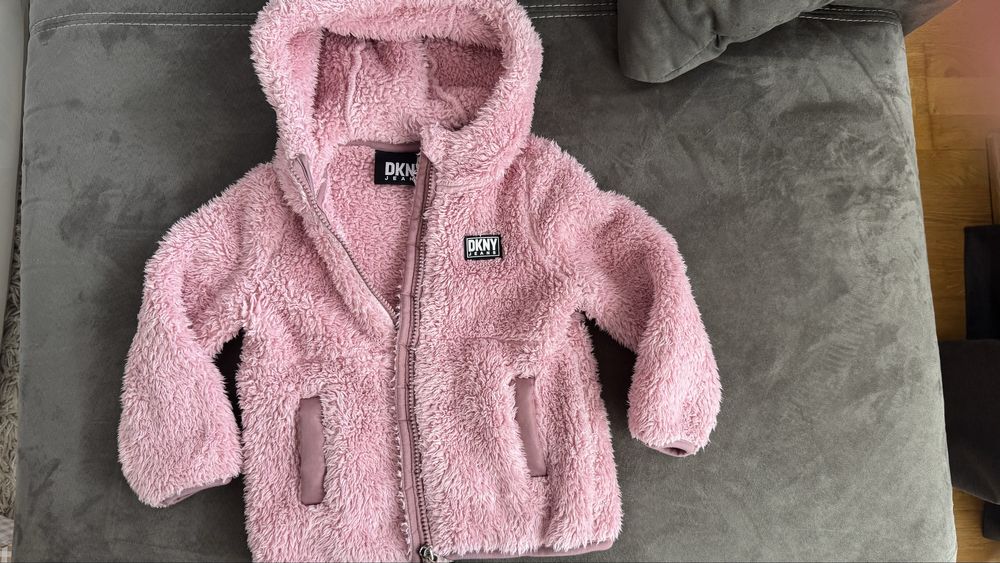 DKNY пухено якенце размер 86 1-2 години