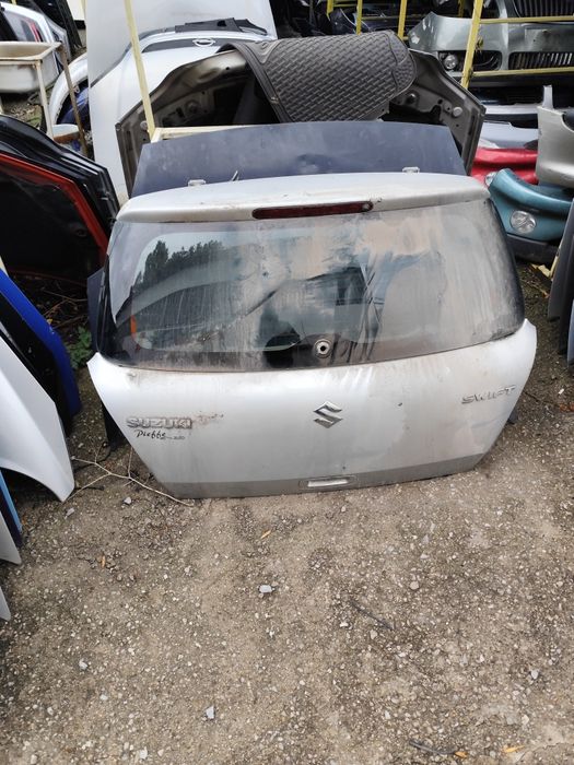 Заден капак за suzuki swift 2010 година