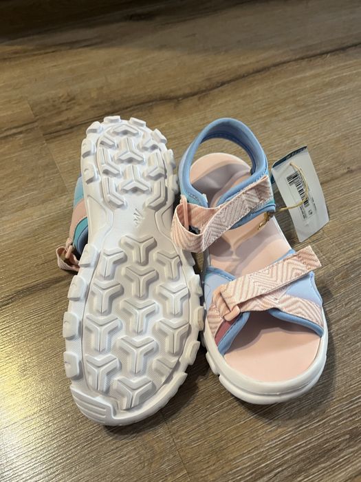 Decathlon сандалии 36/37 на девочку