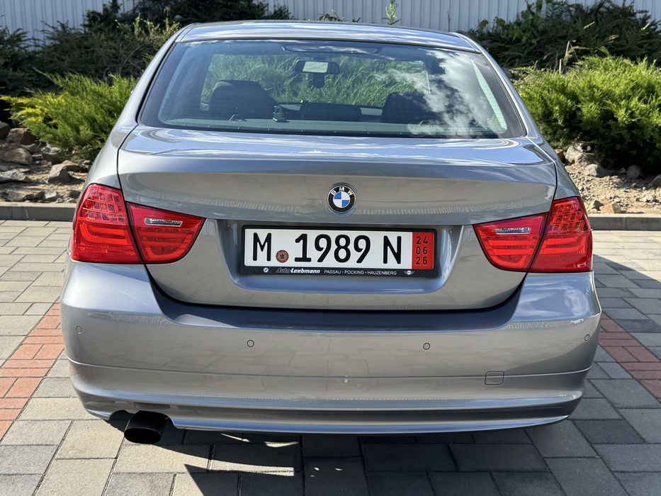 Bmw seria 3/E90/Volan M-paket/Led/2.0/143 CP/2009/euro5/Limuzina/